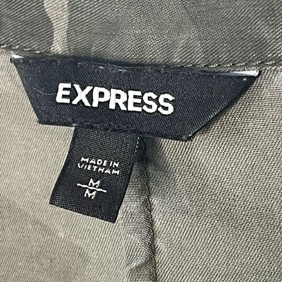 Express Camo scrunch sleeves side button tunic top - Women’s M - Picture 6 of 7